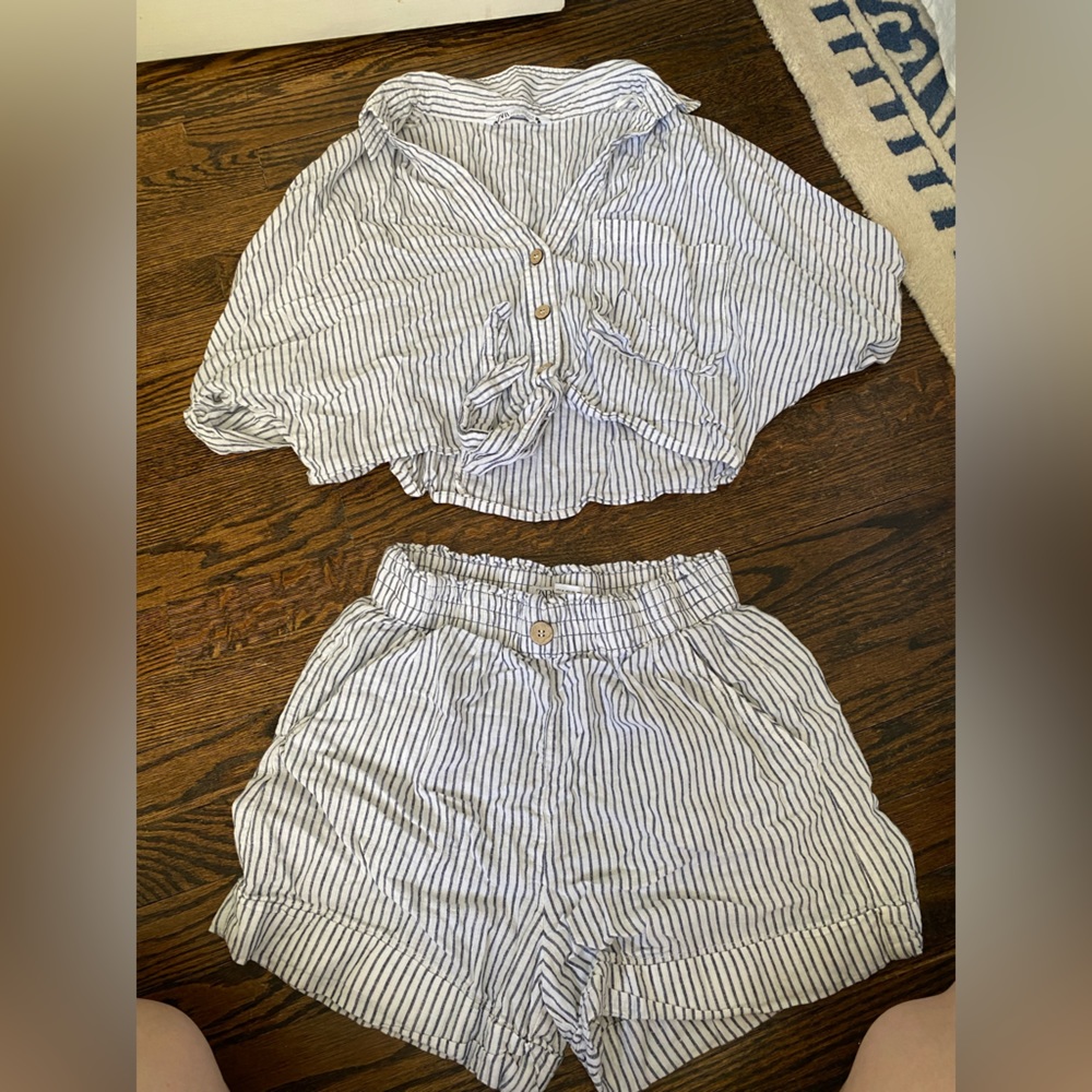 Zara button down crop top and short set size medium